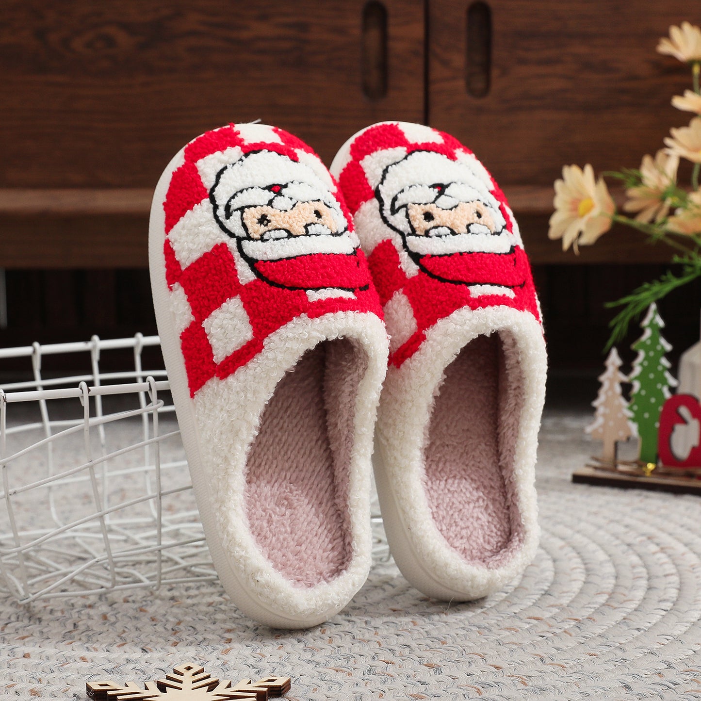 Neu Weihnachten Plaid Santa Claus Hausschuhe Winter Innen Nicht-slip Boden Schlafzimmer Fuzzy Haus Schuhe Für Frauen